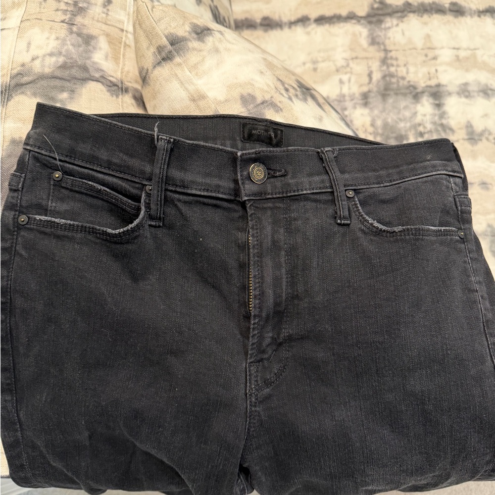 MOTHER THE MID RISE DAZZLER ANKLE Women's Black Jeans in color “NOT GUILTY”